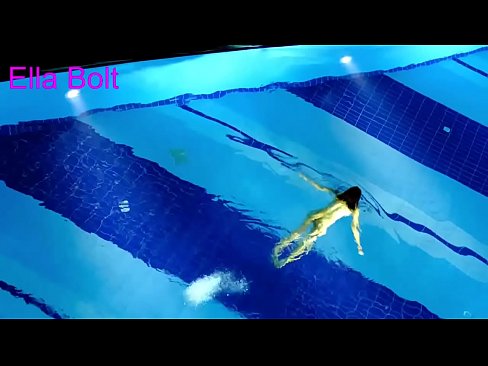 ❤️ Ich kann nicht aufhören zuzusehen, junge Blondine beim Nacktschwimmen im Pool des ELLA BOLT Resorts erwischt ❤❌ Quality porn bei porn de.pornolemon.ru ❤