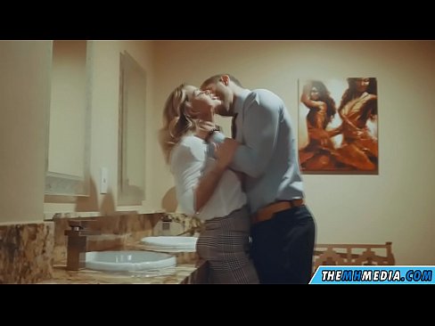 ❤️ Wenn eine vollbusige Blondine dich in einer öffentlichen Toilette verführt ❤❌ Quality porn bei porn de.pornolemon.ru ❤